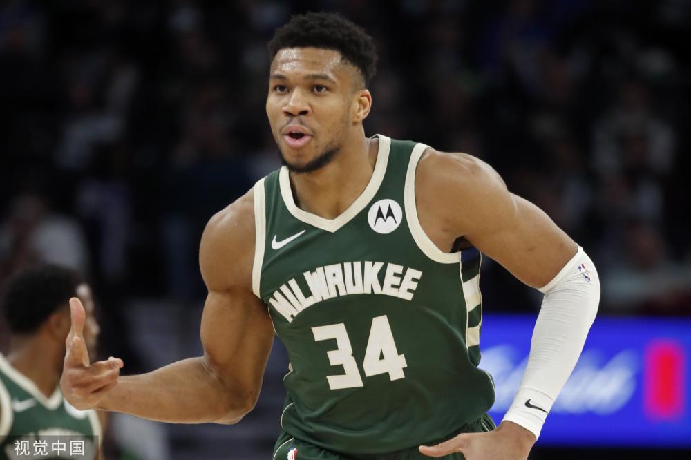 更在场上扮 更在场上扮